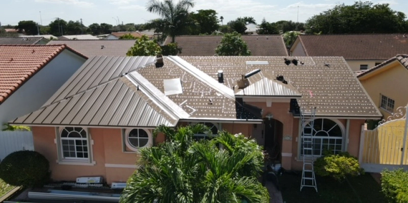 service emergency roof repair hialeah FL